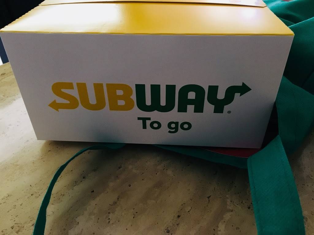 Subway Restaurants | restaurant | 1075 N Western Ave #108, Los Angeles, CA 90029, USA | 3238560990 OR +1 323-856-0990