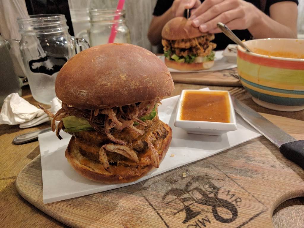 Mr. & Mrs.Bun | restaurant | 15572 Sunset Dr, Miami, FL 33193, USA | 7867176244 OR +1 786-717-6244