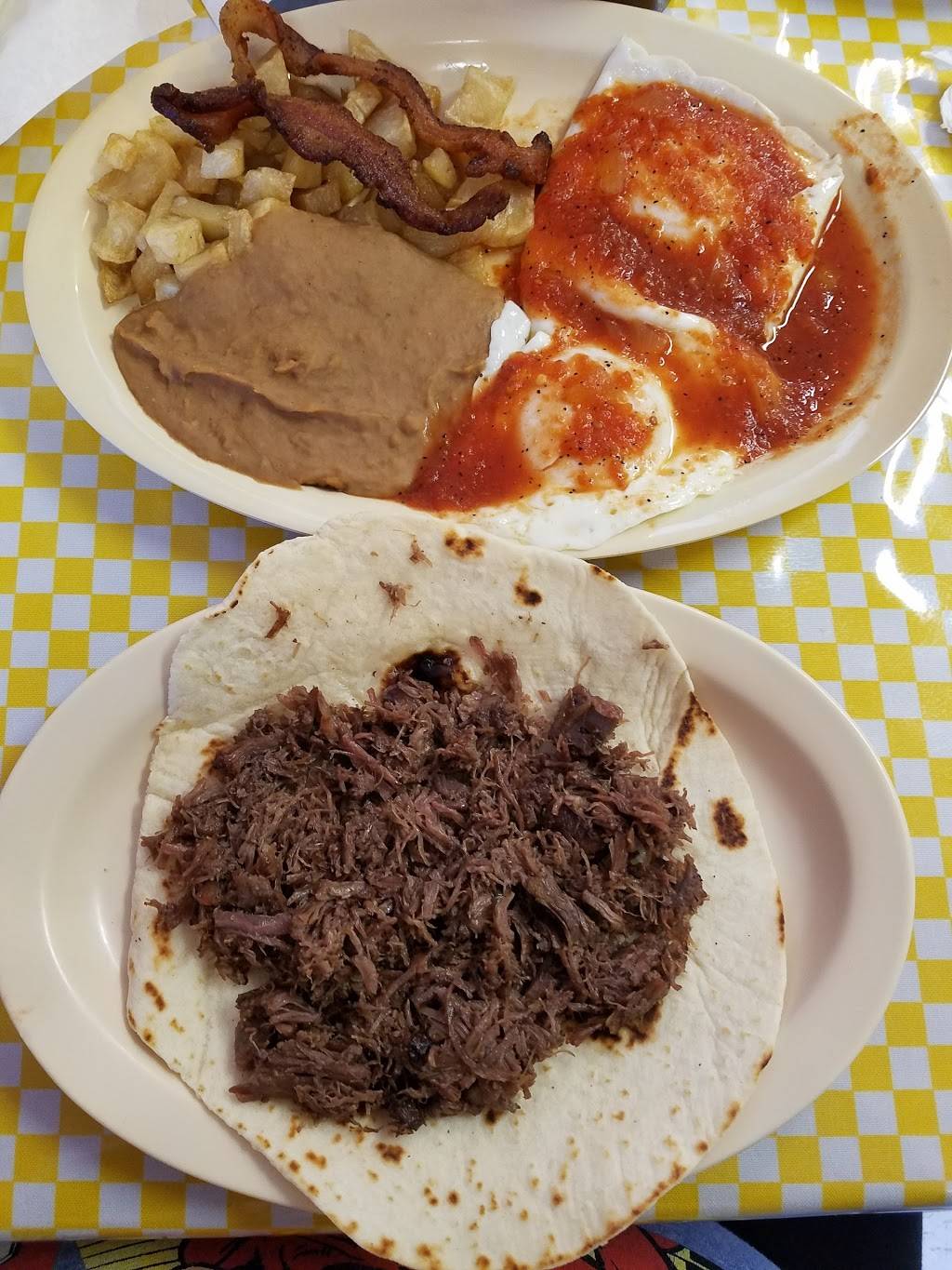 Juanitos | restaurant | 2502 Culebra Rd, San Antonio, TX 78228, USA | 2104343195 OR +1 210-434-3195