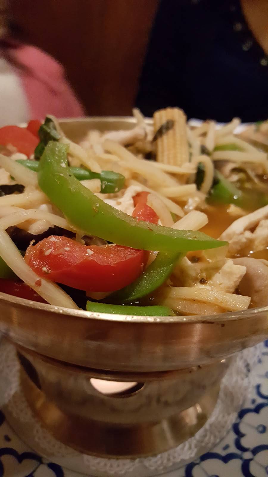 Bangkok Thyme | restaurant | 4969 Roswell Rd #235, Atlanta, GA 30342, USA | 4043890909 OR +1 404-389-0909