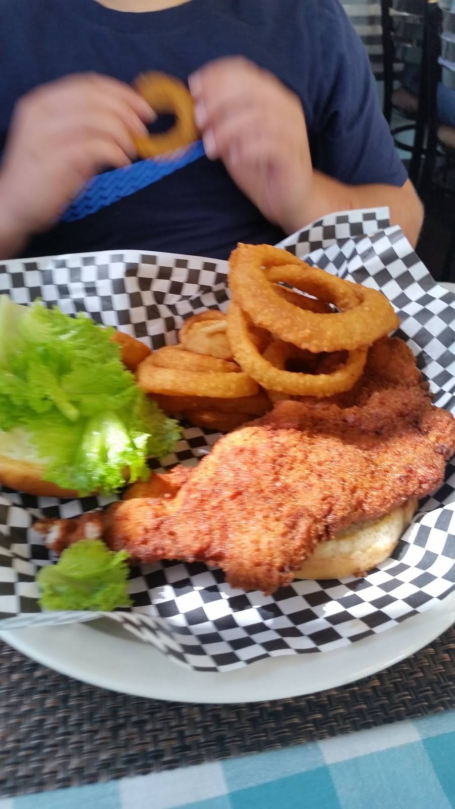 Southern Comfort Cafe and Brick Oven | restaurant | 801 Spring Lake Dr, Trafalgar, IN 46181, USA | 3178784003 OR +1 317-878-4003