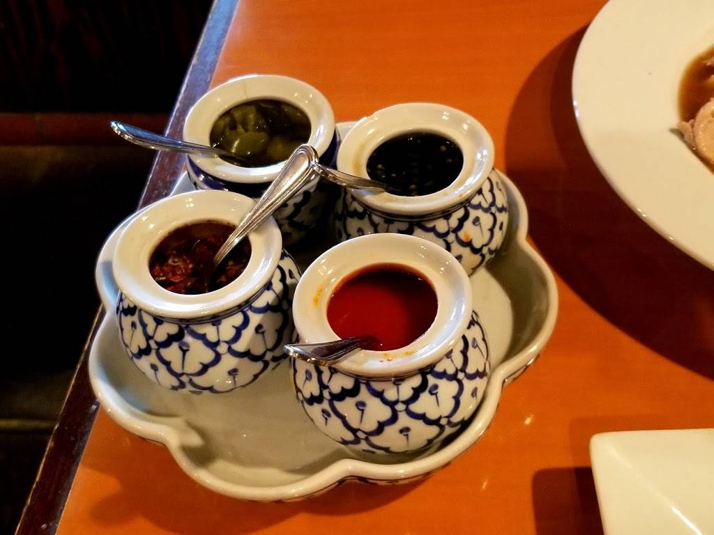 Lanna Thai and Sushi Restaurant | restaurant | 4871 Park St N, St. Petersburg, FL 33709, USA | 7275453057 OR +1 727-545-3057