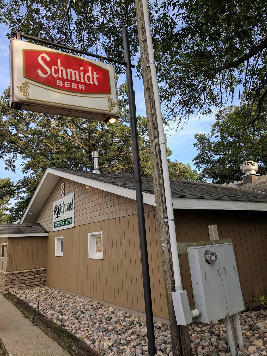 Oakwood Supper Club & Golf Course | restaurant | 47420 Co Hwy 16, Henning, MN 56551, USA | 2185834378 OR +1 218-583-4378