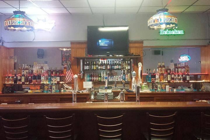 3s Company Bar | restaurant | 2510 Johnson St, West Brooklyn, IL 61378, USA | 8156283330 OR +1 815-628-3330