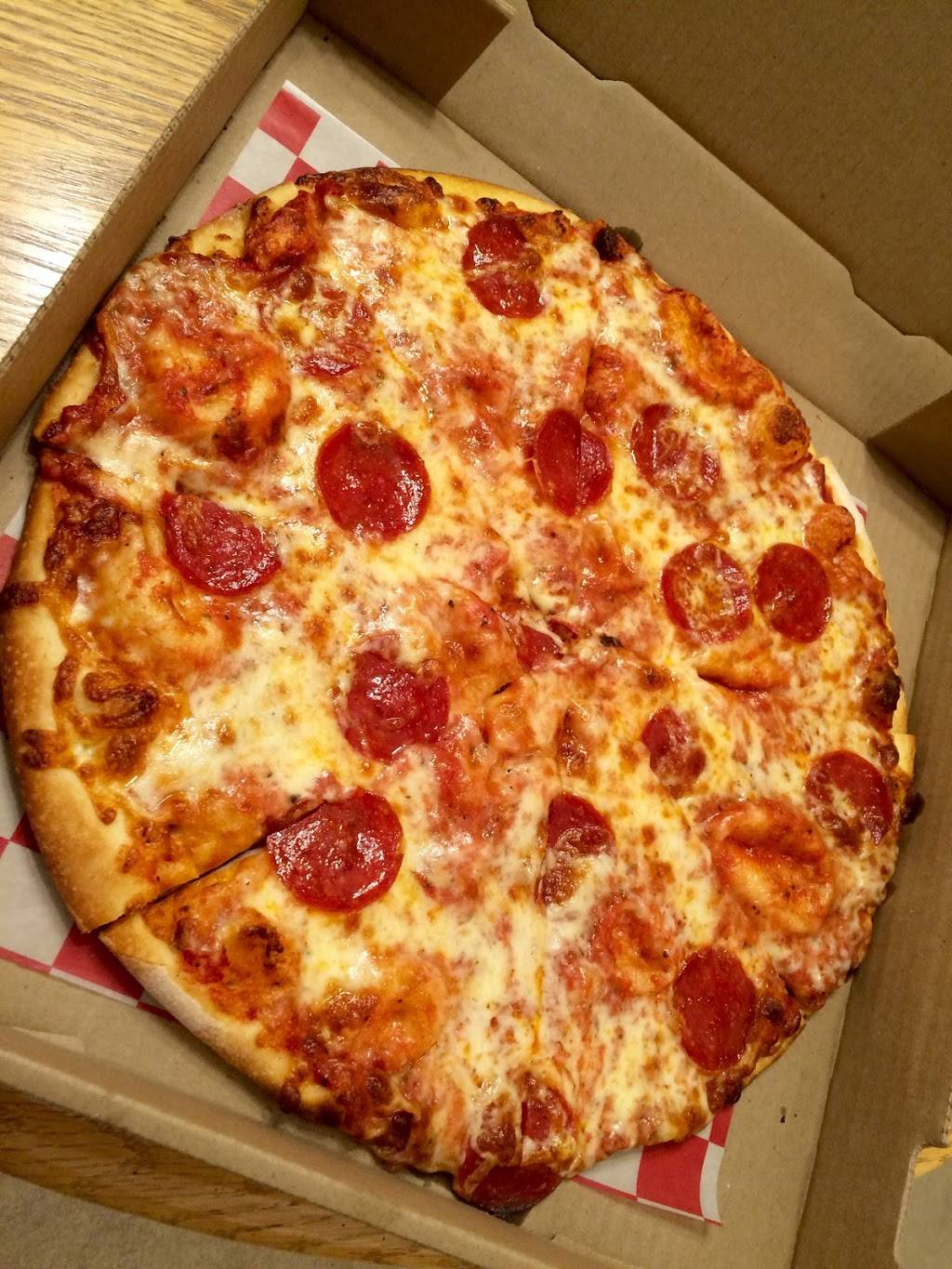 Mannies Pizza | restaurant | 530 76th St SW #500, Byron Center, MI 49315, USA | 6167346423 OR +1 616-734-6423