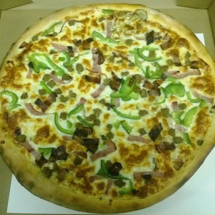 Village Pizza | restaurant | 426 Main Street Bath, Bath, ON K0H 1G0, Canada | 6133527481 OR +1 613-352-7481