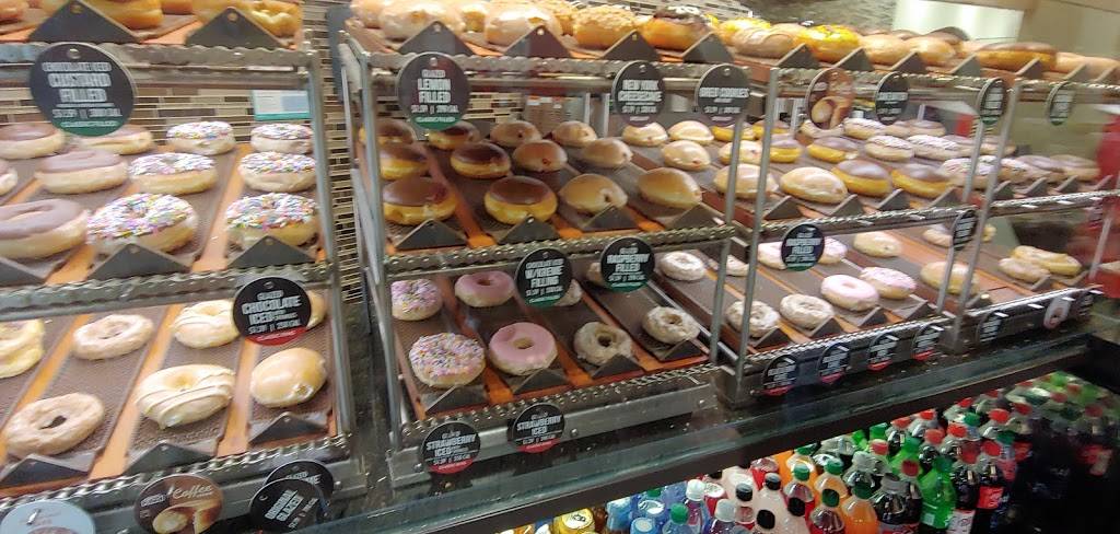 Krispy Kreme | bakery | 5205 Airways Blvd Suite 917, Southaven, MS 38671, USA | 6623493324 OR +1 662-349-3324