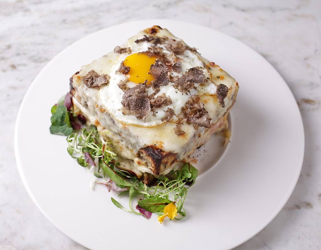 Wallys Santa Monica | restaurant | 214 Wilshire Blvd, Santa Monica, CA 90401, USA | 3104750606 OR +1 310-475-0606