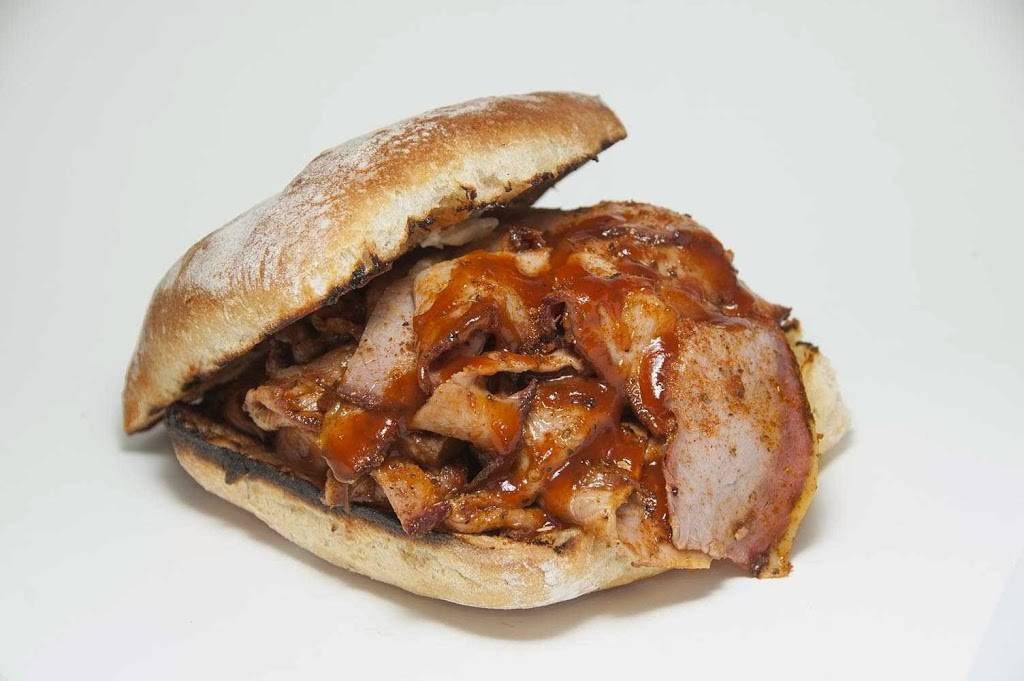 Shmokey’s BBQ | restaurant | 1186 Frances St, London, ON N5W 2N1, Canada | 5196946948 OR +1 519-694-6948