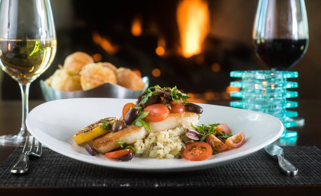 Escena Lounge & Grill | night club | 1100 Clubhouse View Dr, Palm Springs, CA 92262, USA | 7609920002 OR +1 760-992-0002