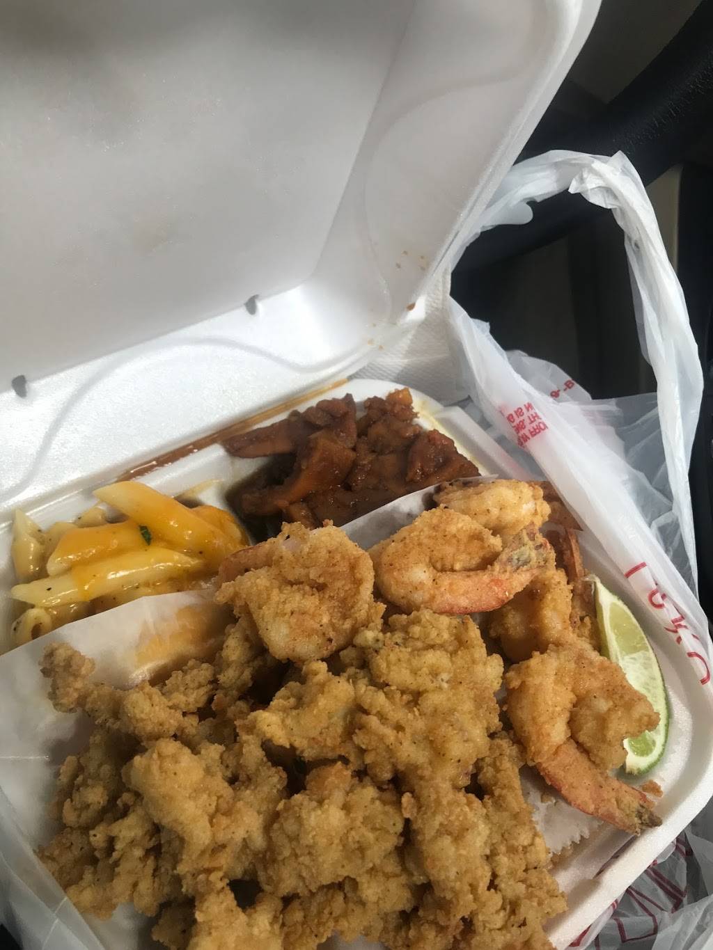 Poohchellos | restaurant | 4040 SW 69th Ave, Miramar, FL 33023, USA | 9543675892 OR +1 954-367-5892