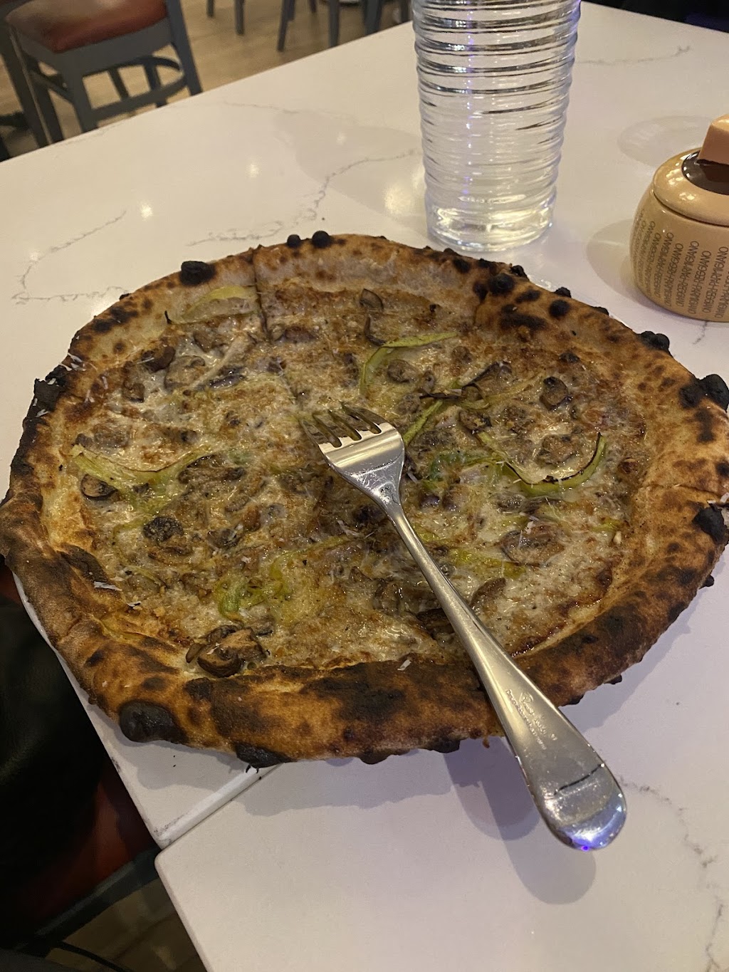 Fiore Pizzeria & Bakery | restaurant | 7407 Madison St, Forest Park, IL 60130, USA | 7087713063 OR +1 708-771-3063