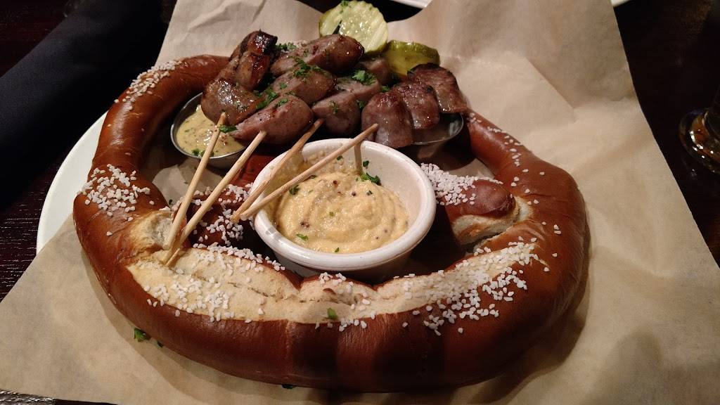 Gordon Biersch Brewery Restaurant | restaurant | 18545 N Allied Way, Phoenix, AZ 85054, USA | 4803429860 OR +1 480-342-9860