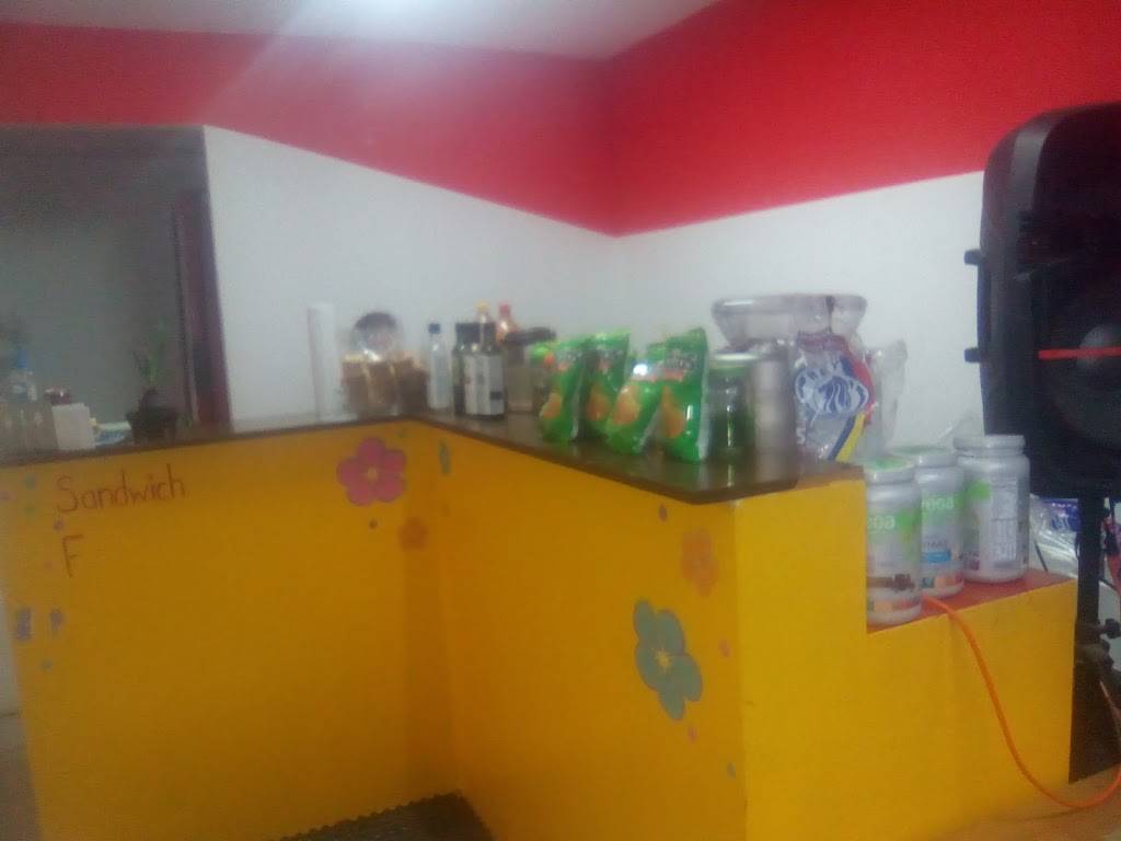 tortas y ensaladas mendoza | restaurant | 38a, Av Magnolias 2602, El Refugio, Tijuana, B.C., Mexico | 016645436337 OR +52 664 543 6337