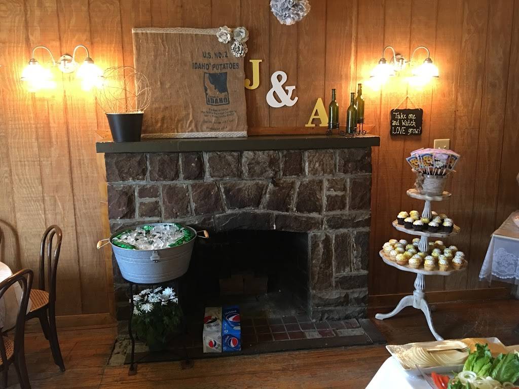 Hunters Roadhouse Bar and Grill | restaurant | 3708 Milligantown Rd, New Kensington, PA 15068, USA | 7243399915 OR +1 724-339-9915