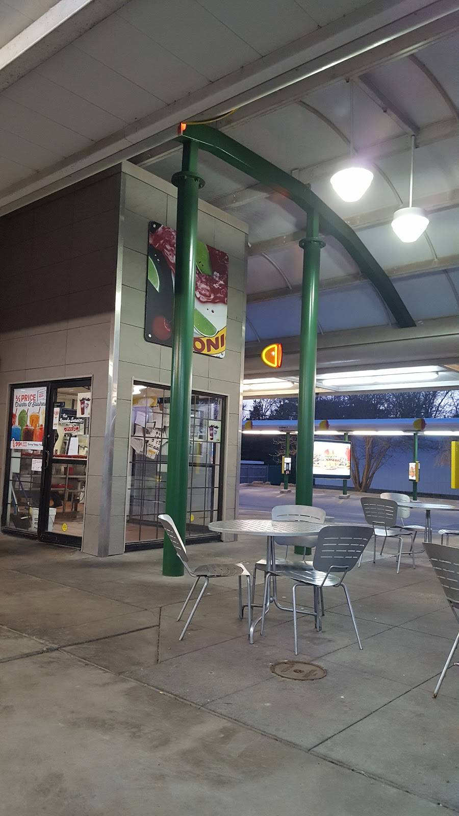 Sonic Drive-In | restaurant | 910 E Kansas Ave, McPherson, KS 67460, USA | 6202411660 OR +1 620-241-1660