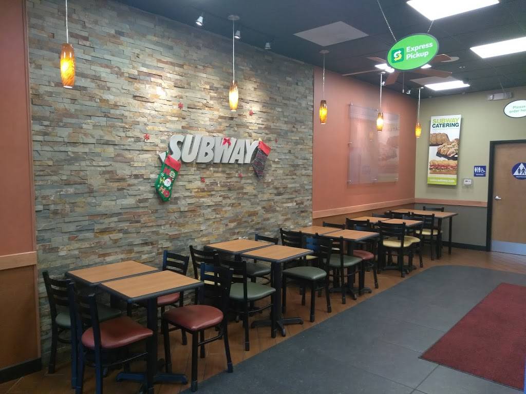 Subway Restaurants | restaurant | Suite 2, Door 3, 2828 Country Club Blvd, Stockton, CA 95204, USA | 2094513985 OR +1 209-451-3985