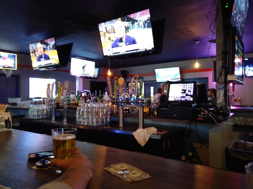 Wayward Bar & Grill | restaurant | 1213 Schreier Rd, Rossford, OH 43460, USA | 4196663288 OR +1 419-666-3288