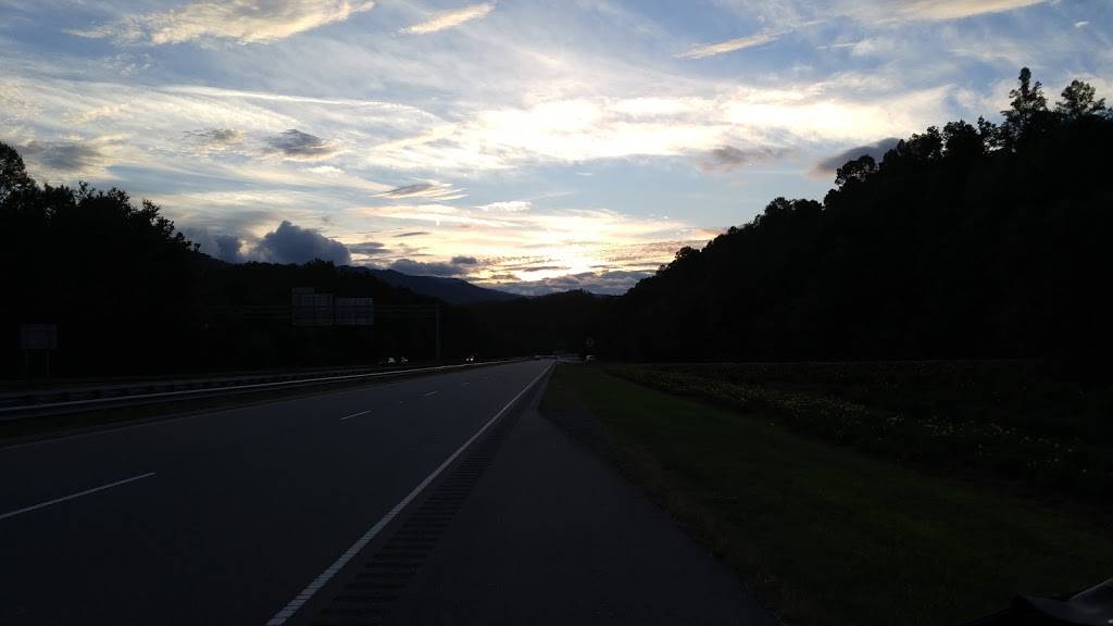 BP | restaurant | 61 Rufus Robinson Rd, Sylva, NC 28779, USA | 8285866910 OR +1 828-586-6910