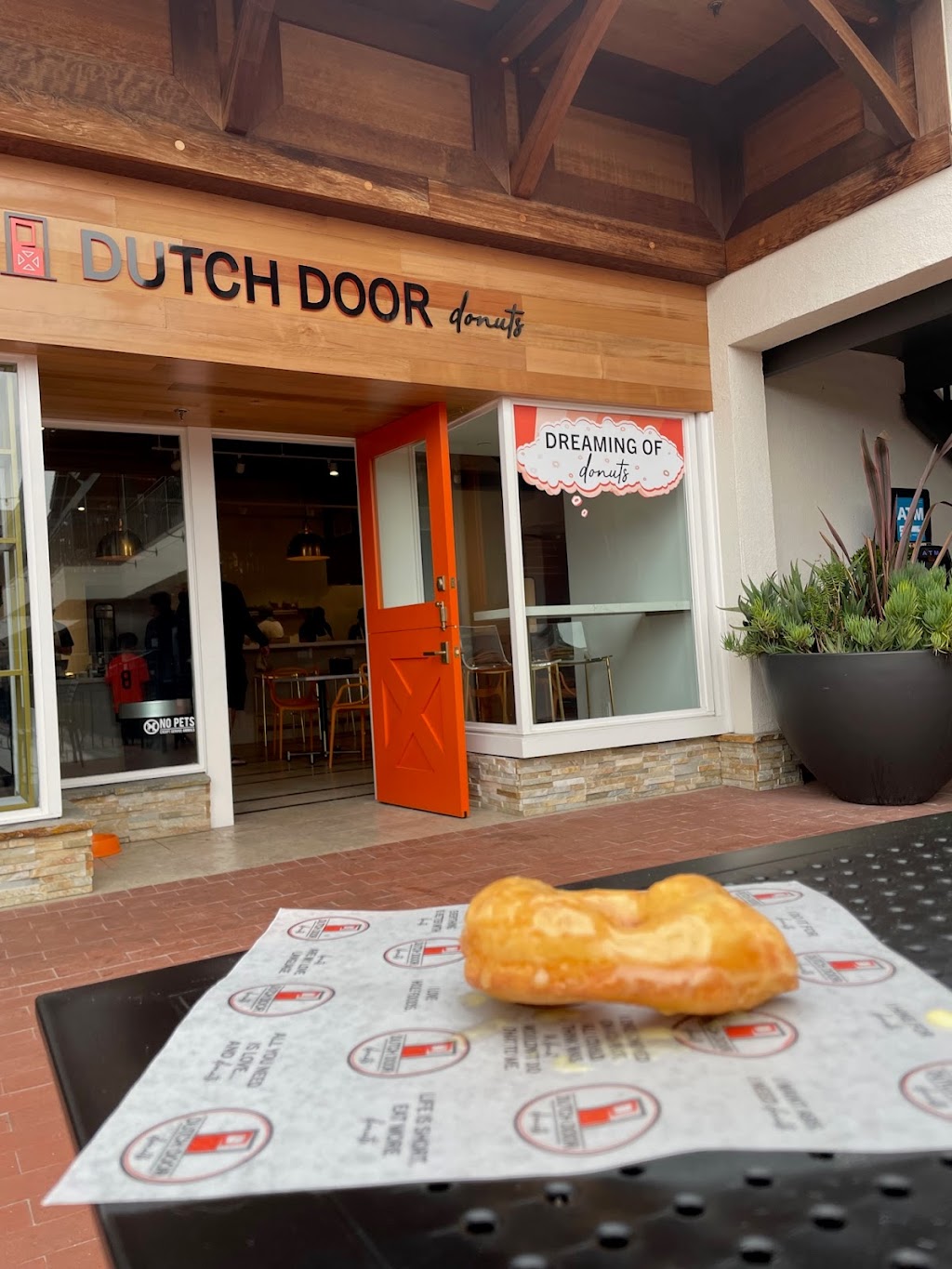 Dutch Door Donuts | cafe | 1 Mission St Unit 205C, Carmel-By-The-Sea, CA 93921, USA | 8312507901 OR +1 831-250-7901