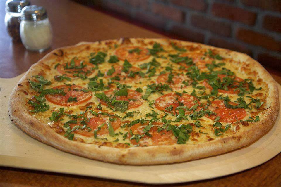 Flippin Pizza | restaurant | 27695 Santa Margarita Pkwy, Mission Viejo, CA 92691, USA | 9494551200 OR +1 949-455-1200
