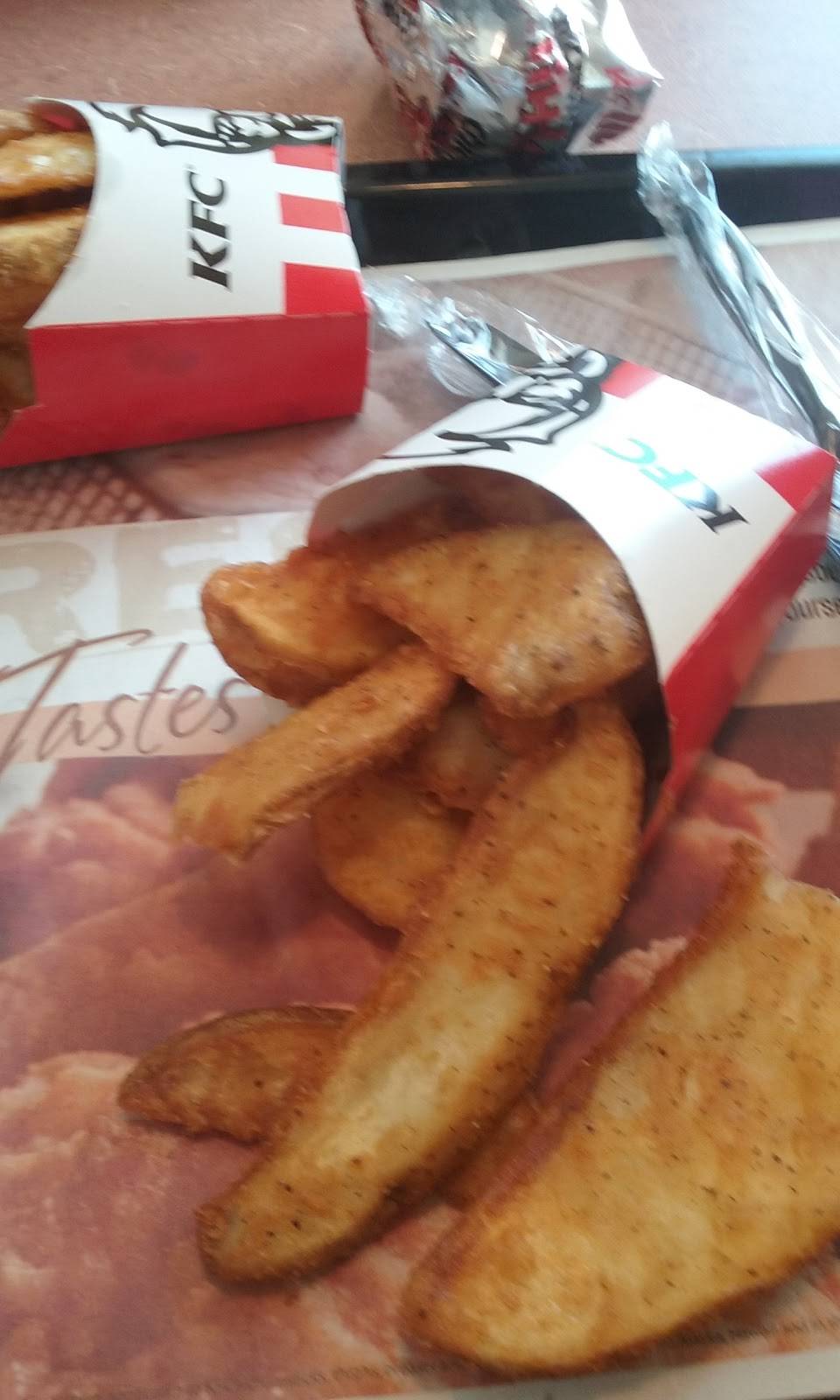 KFC | restaurant | 112 Main St, Kingston, MA 02364, USA | 7815851582 OR +1 781-585-1582