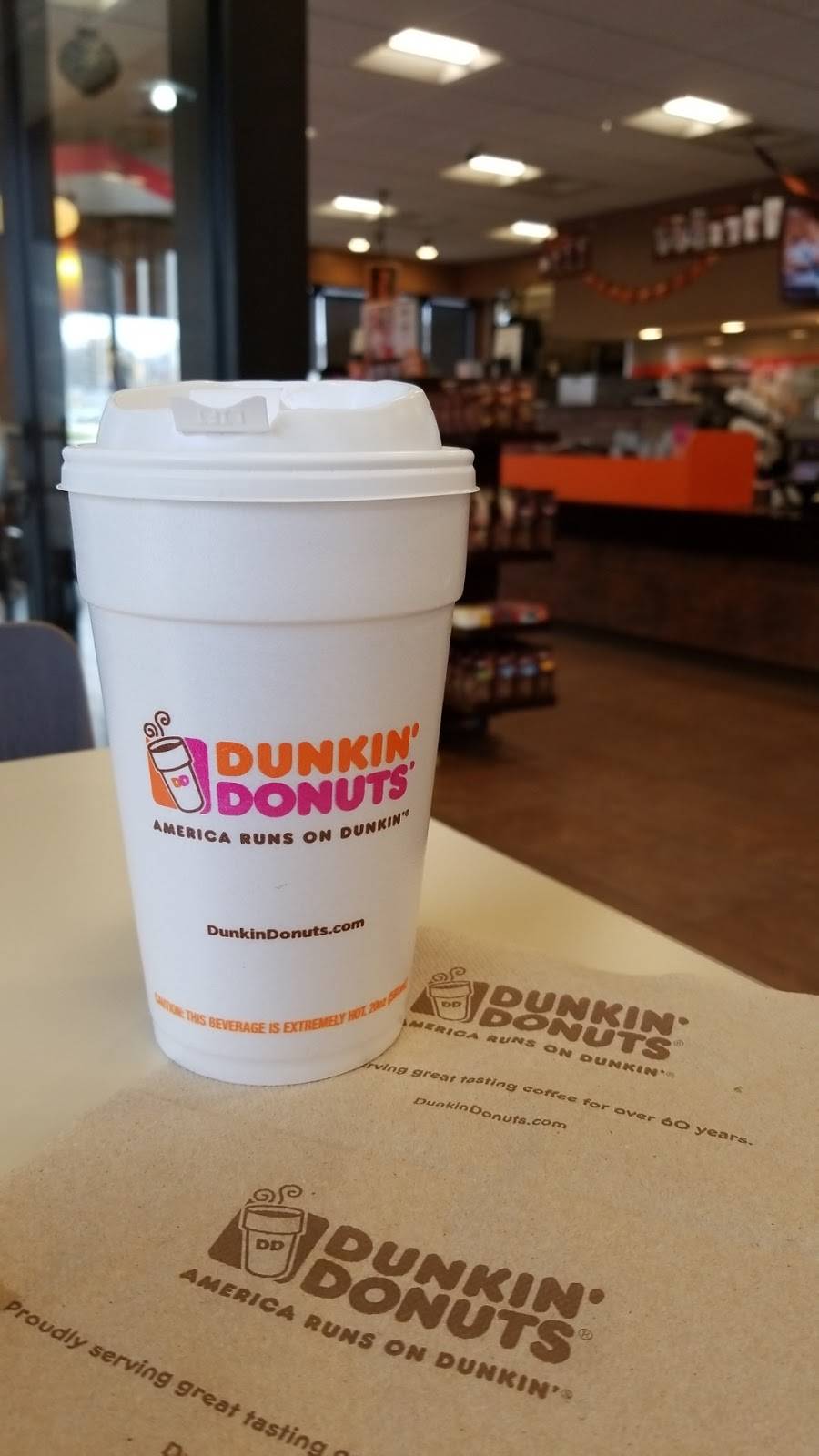 Dunkin | bakery | 501 8th St, Monroe, WI 53566, USA | 6084034344 OR +1 608-403-4344