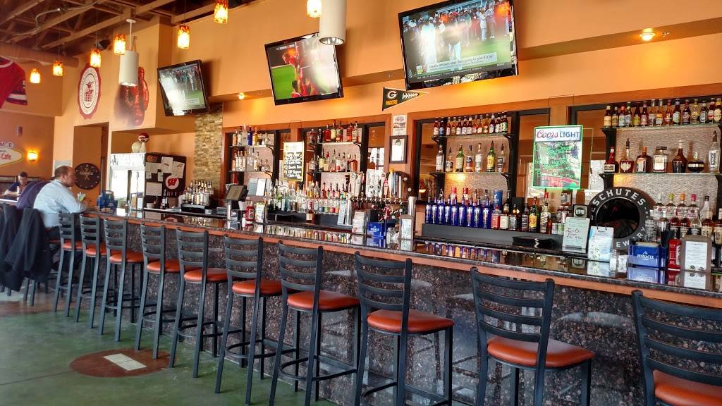Park Avenue Sports Cafe | restaurant | 709 Park Ave, Beaver Dam, WI 53916, USA | 9208854510 OR +1 920-885-4510