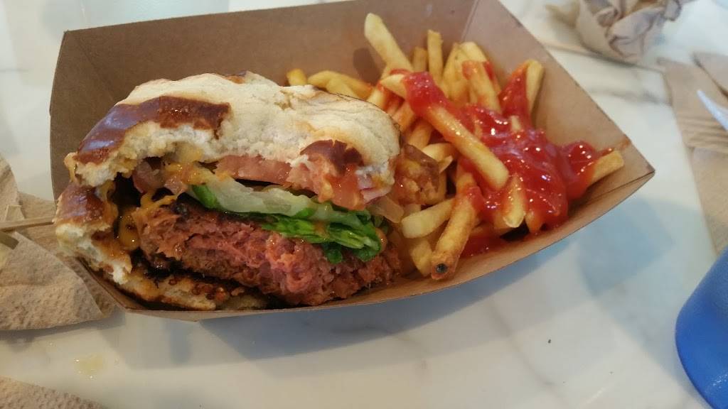 Veggy Street | restaurant | 5135 S Fort Apache Rd #110, Las Vegas, NV 89148, USA | 7027980708 OR +1 702-798-0708