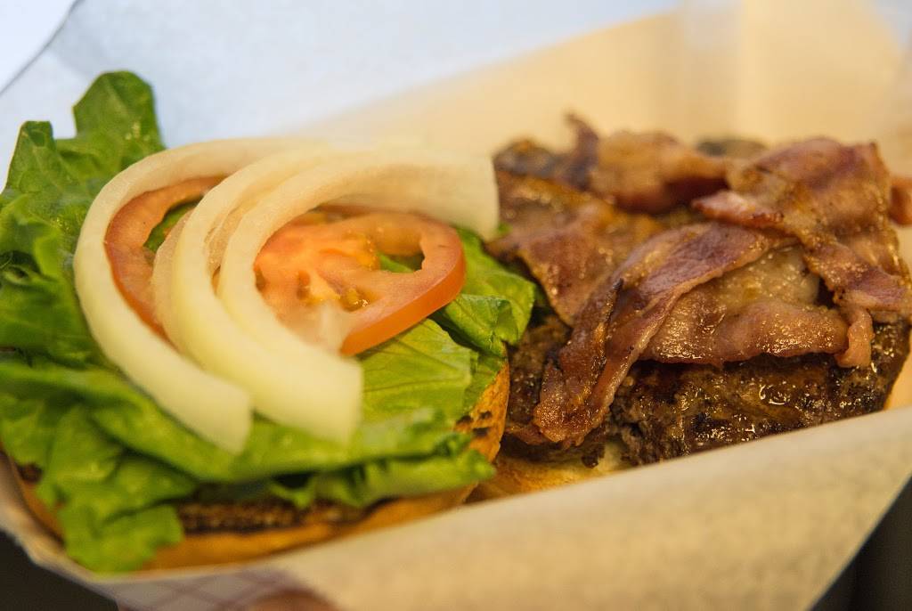 Barbed Wire Reef Restaurant and Food Trucks | restaurant | 4499 W 38th Ave #102, Denver, CO 80218, USA | 7202427042 OR +1 720-242-7042