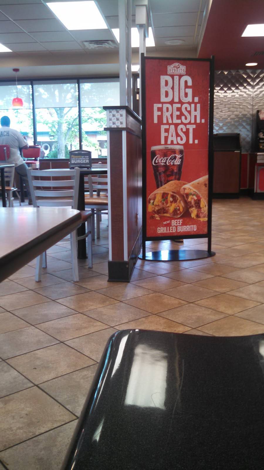 Hardees | restaurant | 1609 Columbia Ave, Franklin, TN 37064, USA | 6157919834 OR +1 615-791-9834