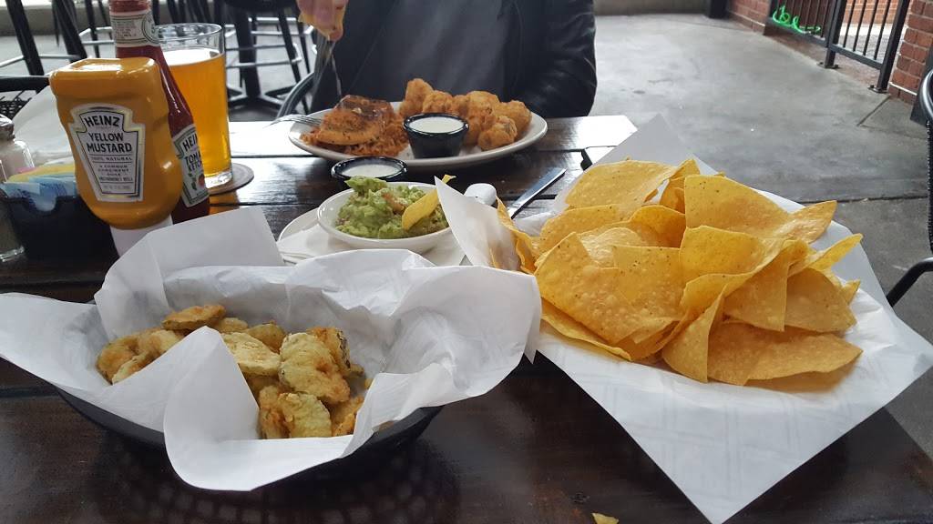 JJs Grill of Fayetteville | restaurant | 1271 Steamboat Dr, Fayetteville, AR 72704, USA | 4794430700 OR +1 479-443-0700