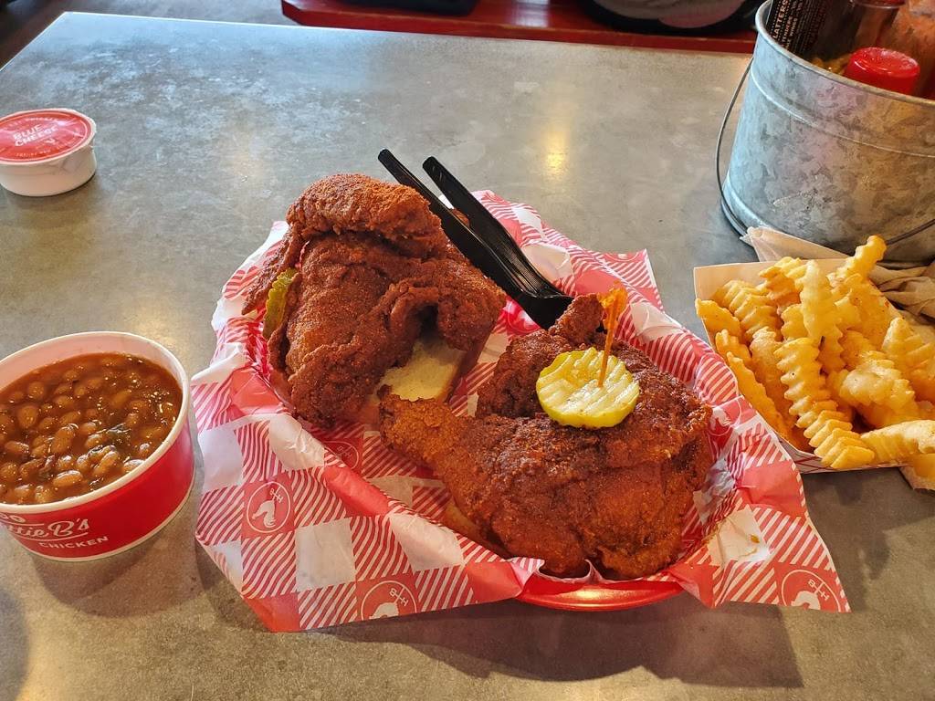 Zaxbys Chicken Fingers & Buffalo Wings | restaurant | 300 Able Dr, Dayton, TN 37321, USA | 4234288282 OR +1 423-428-8282