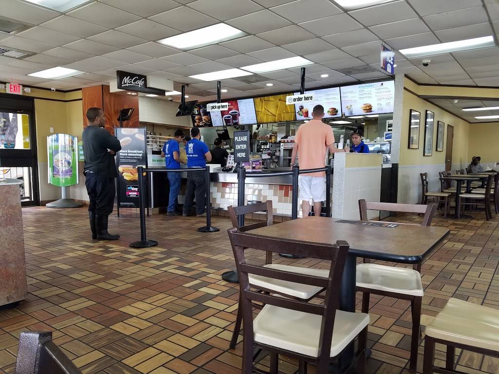 McDonalds | cafe | 5700 NW 79th Ave, Miami, FL 33166, USA | 3055992660 OR +1 305-599-2660