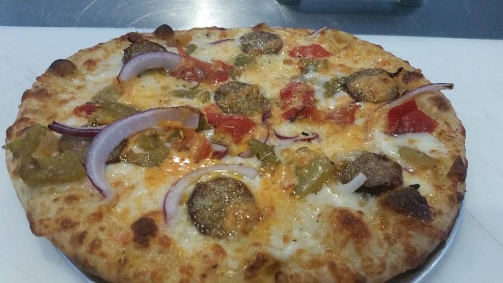 Fire N Smoke BBQ & Pizza | restaurant | 6502 E Tanque Verde Rd, Tucson, AZ 85715, USA | 5203006686 OR +1 520-300-6686