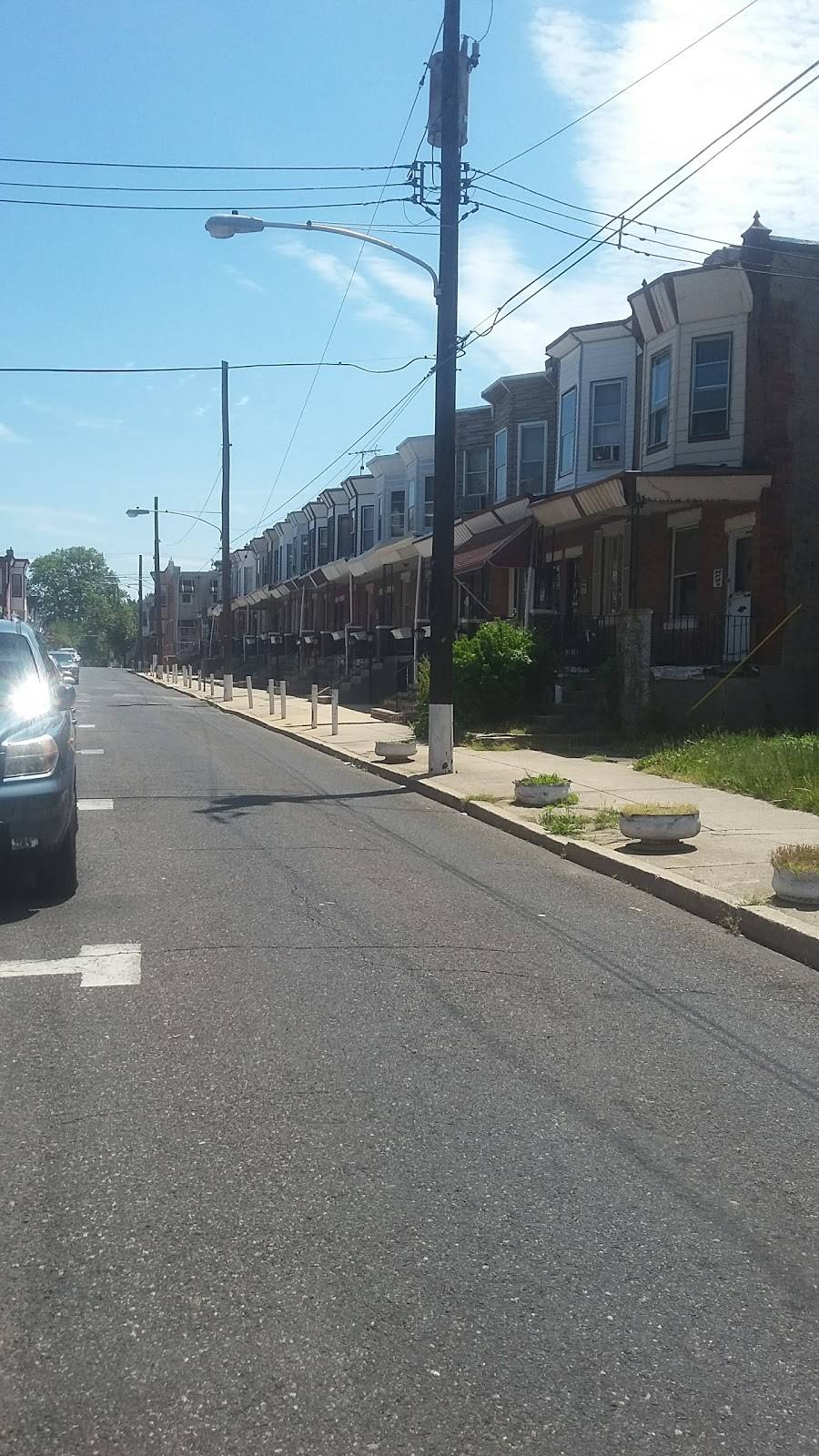 China Town Restaurant | restaurant | 2556 N 24th St, Philadelphia, PA 19132, USA | 2152288888 OR +1 215-228-8888