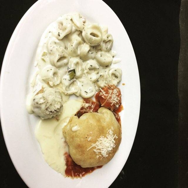 Strings Italiam Cafe | restaurant | 13761 Mono Way, Sonora, CA 95370, USA | 2096943976 OR +1 209-694-3976