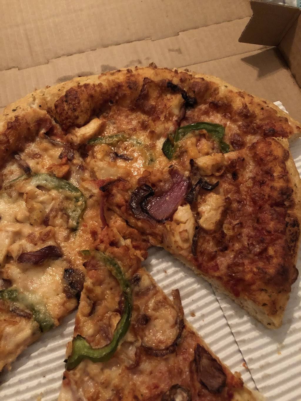 Pizza Hut | meal takeaway | 2020 Bolton Rd NW, Atlanta, GA 30318, USA | 4044580555 OR +1 404-458-0555