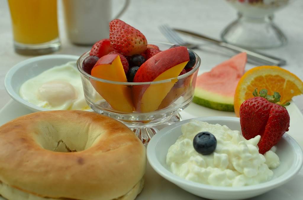 Mylos | restaurant | 1009 Wonderland Rd S, London, ON N6K 3V1, Canada | 5196686632 OR +1 519-668-6632