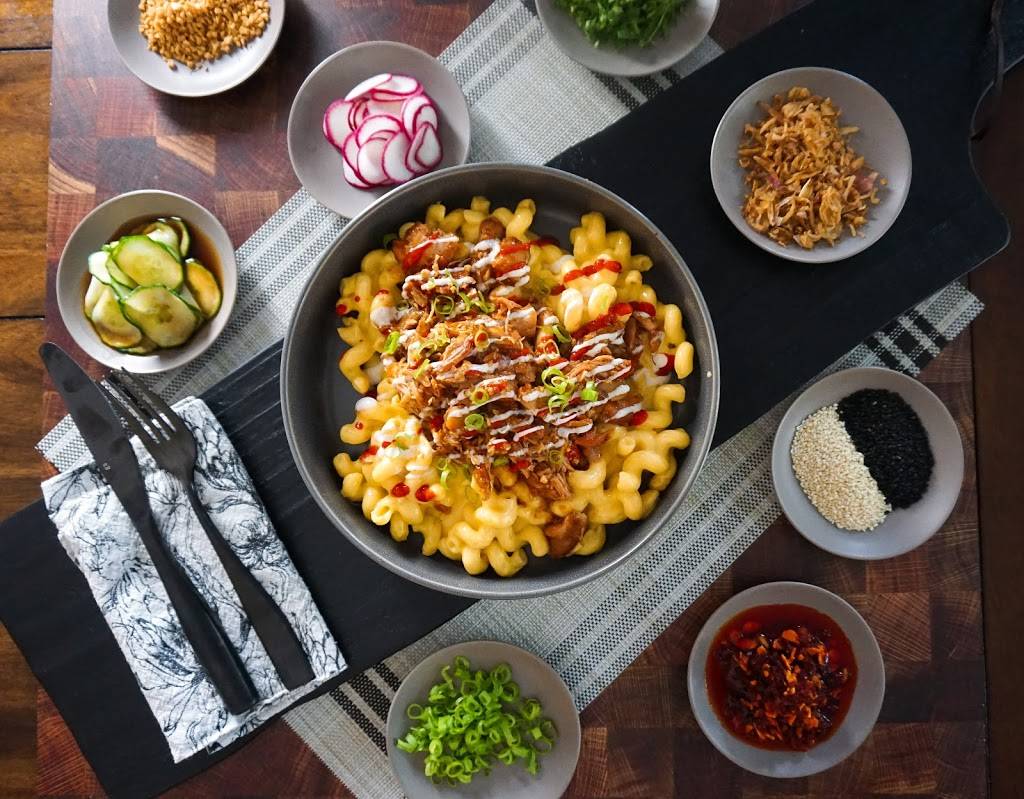 Smoked and Chopped | restaurant | 3300 Fairmount Ave, Philadelphia, PA 19104, USA | 6315667955 OR +1 631-566-7955