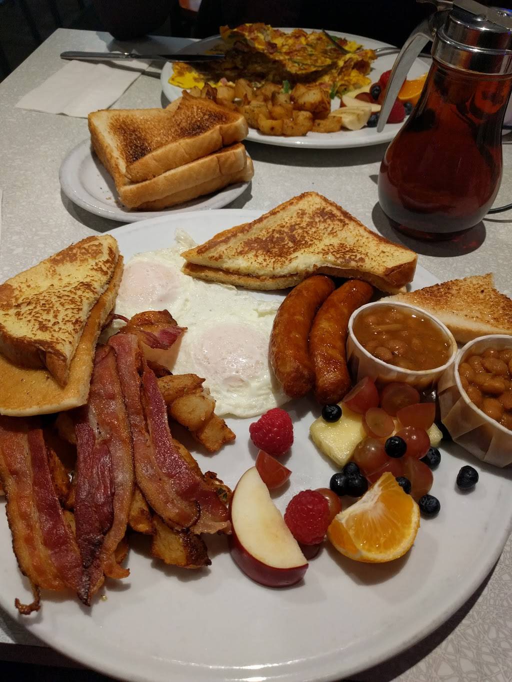 Rex Pizza | restaurant | 4811 Rue Wellington, Verdun, QC H4G 1X5, Canada | 5147683718 OR +1 514-768-3718