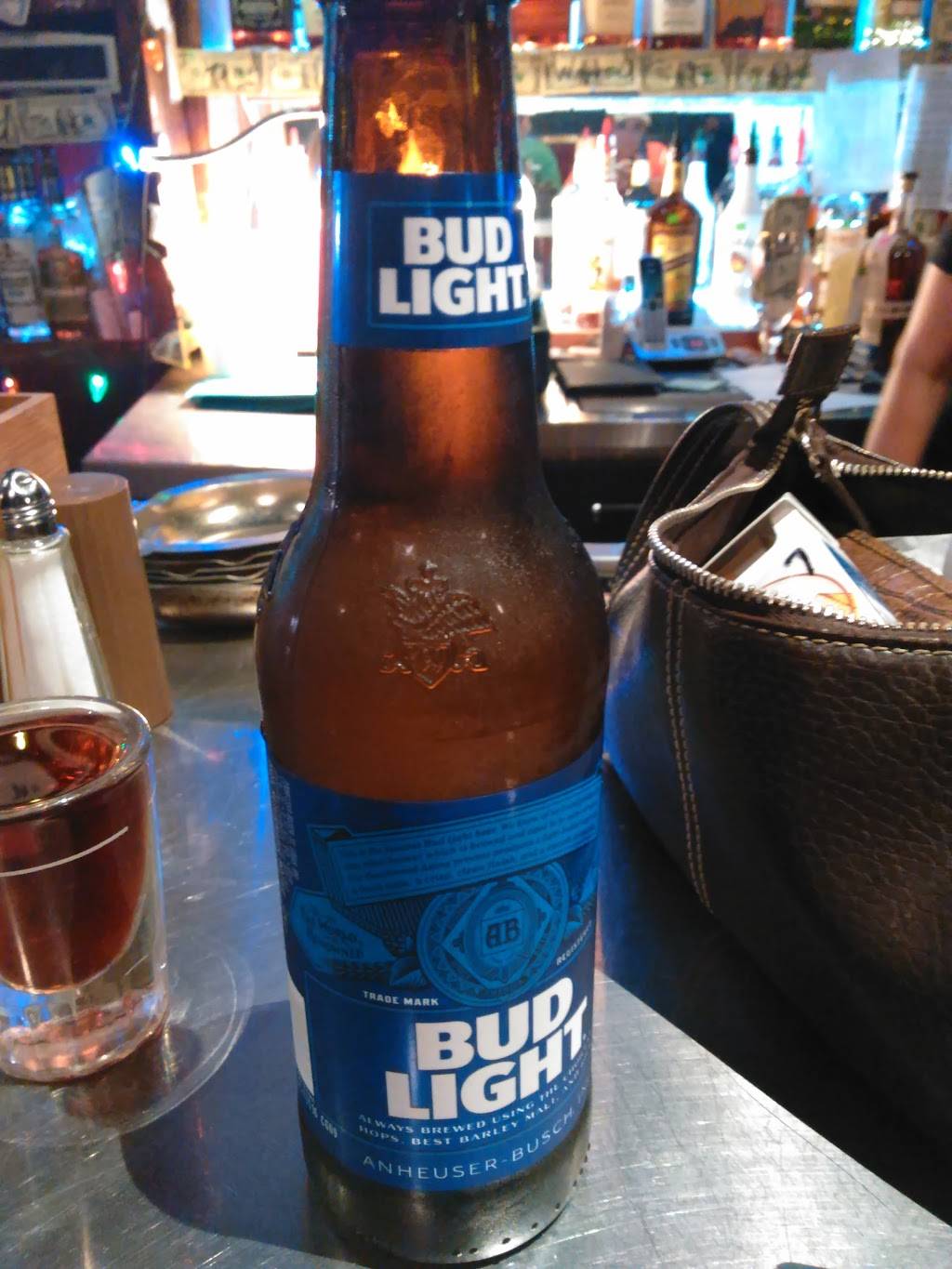 Filling Station Bar & Grille | restaurant | 52170 IN-933, South Bend, IN 46637, USA | 5742723455 OR +1 574-272-3455