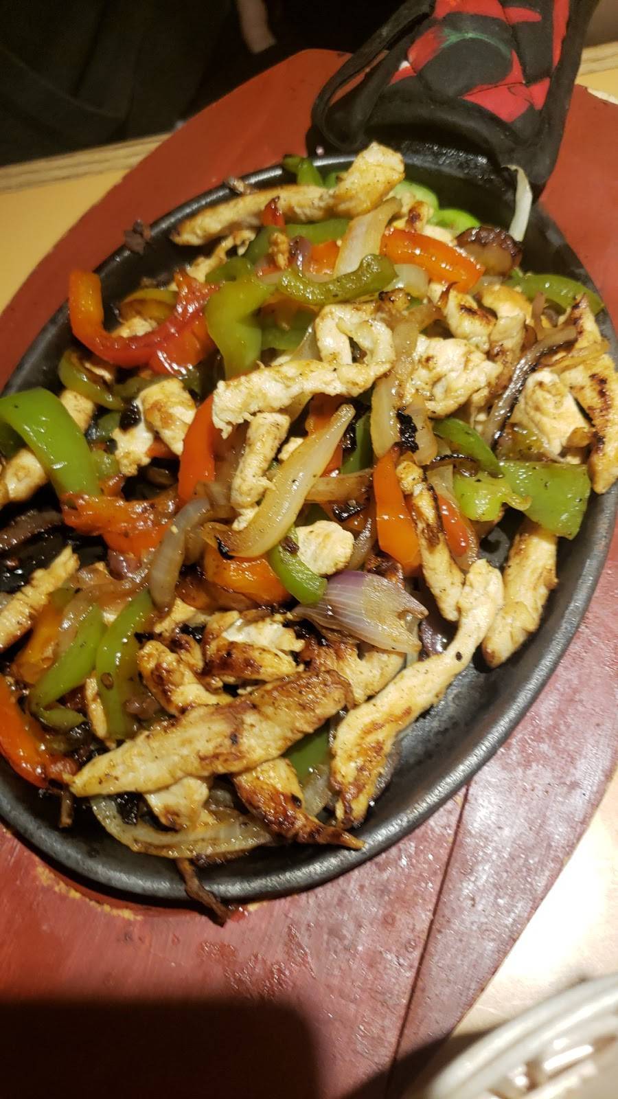 La Presa Restaurant | restaurant | 401 E Euclid Ave, Mt Prospect, IL 60056, USA | 8478181623 OR +1 847-818-1623