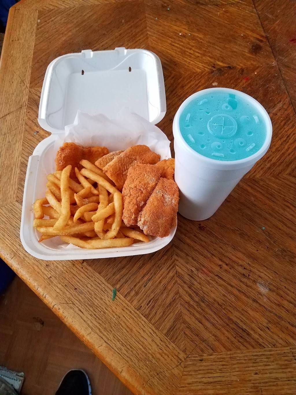 Manhattan Fish & Chicken | restaurant | 16817 Livernois STE 1, Detroit, MI 48221, USA | 3133077123 OR +1 313-307-7123