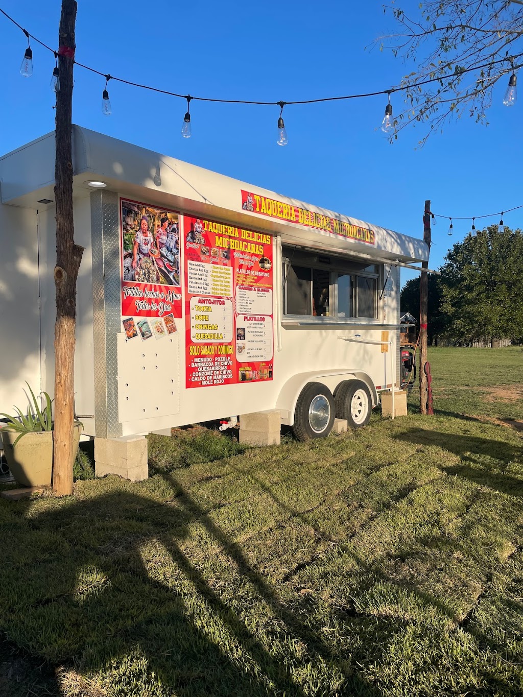 Taqueria delicias michoacanas | restaurant | 846 Hwy 290 E, Elgin, TX 78621, USA | 5123007104 OR +1 512-300-7104