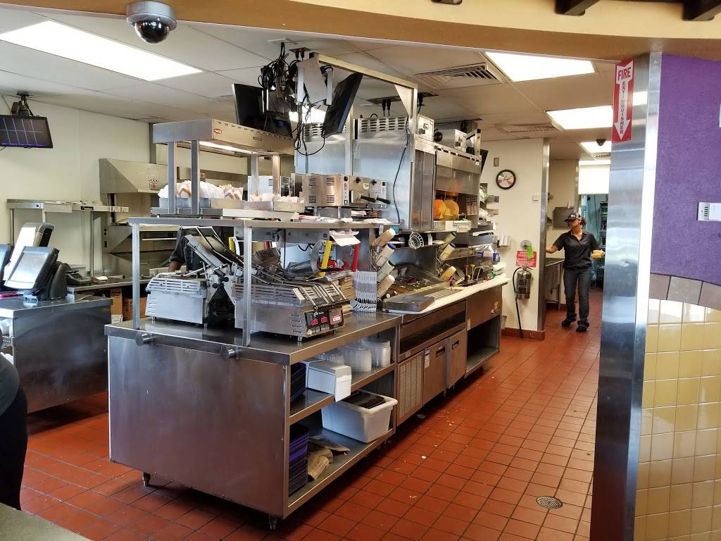 Taco Bell | meal takeaway | 3125 Poplar Level Rd, Louisville, KY 40213, USA | 5026371991 OR +1 502-637-1991