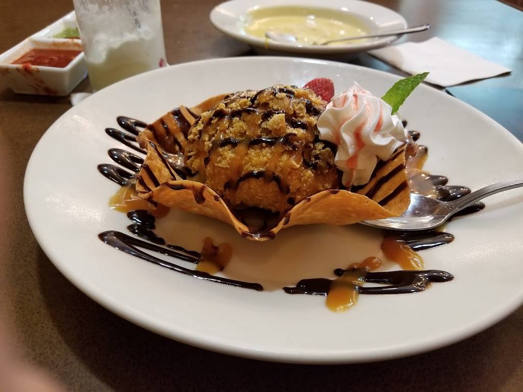 Abuelos Mexican Restaurant | restaurant | 2431 W Osceola Pkwy, Kissimmee, FL 34741, USA | 4078700901 OR +1 407-870-0901