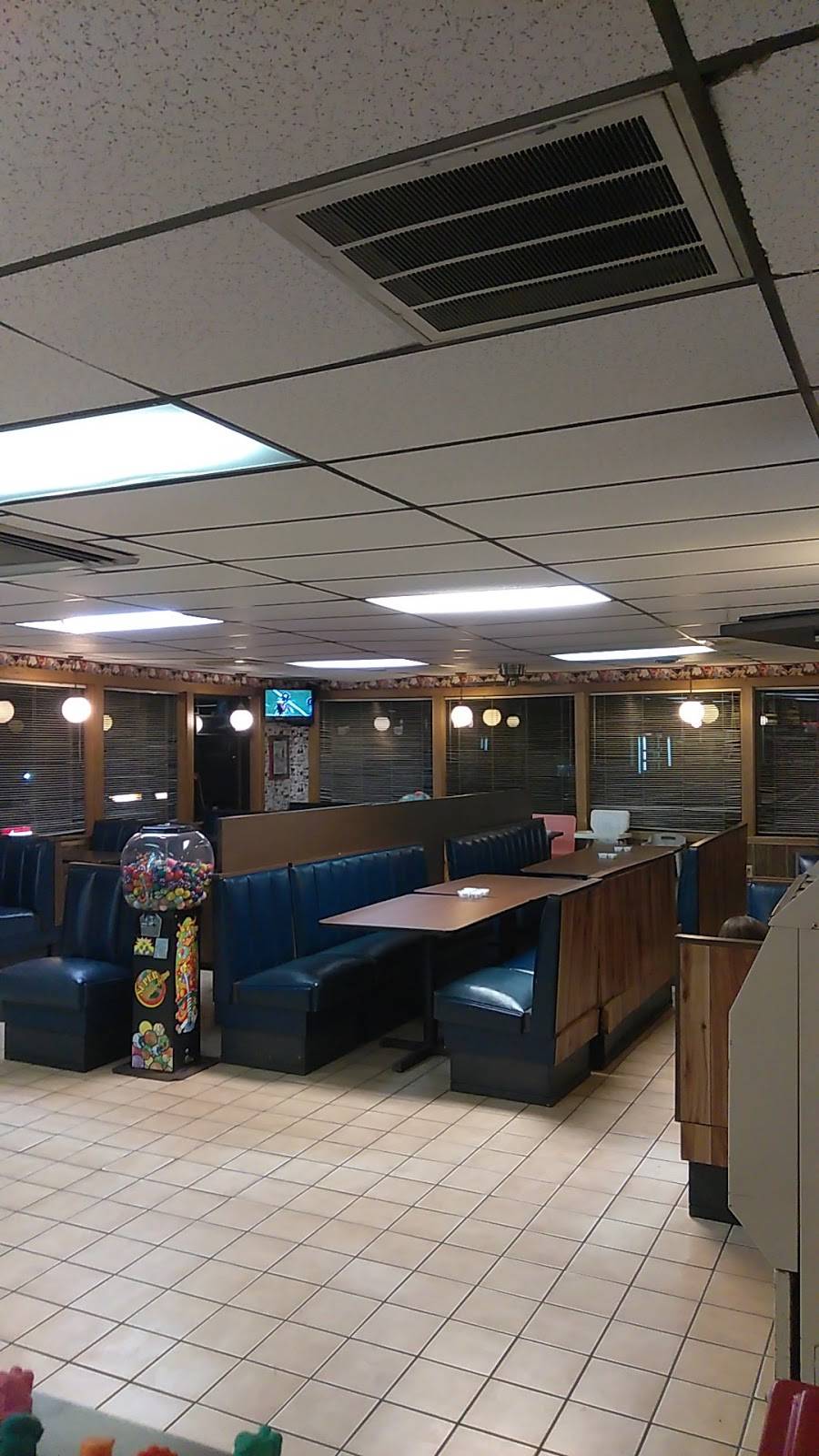 Carolina Fine Foods | restaurant | 405 Hampton Ave, Pickens, SC 29671, USA | 8648783227 OR +1 864-878-3227