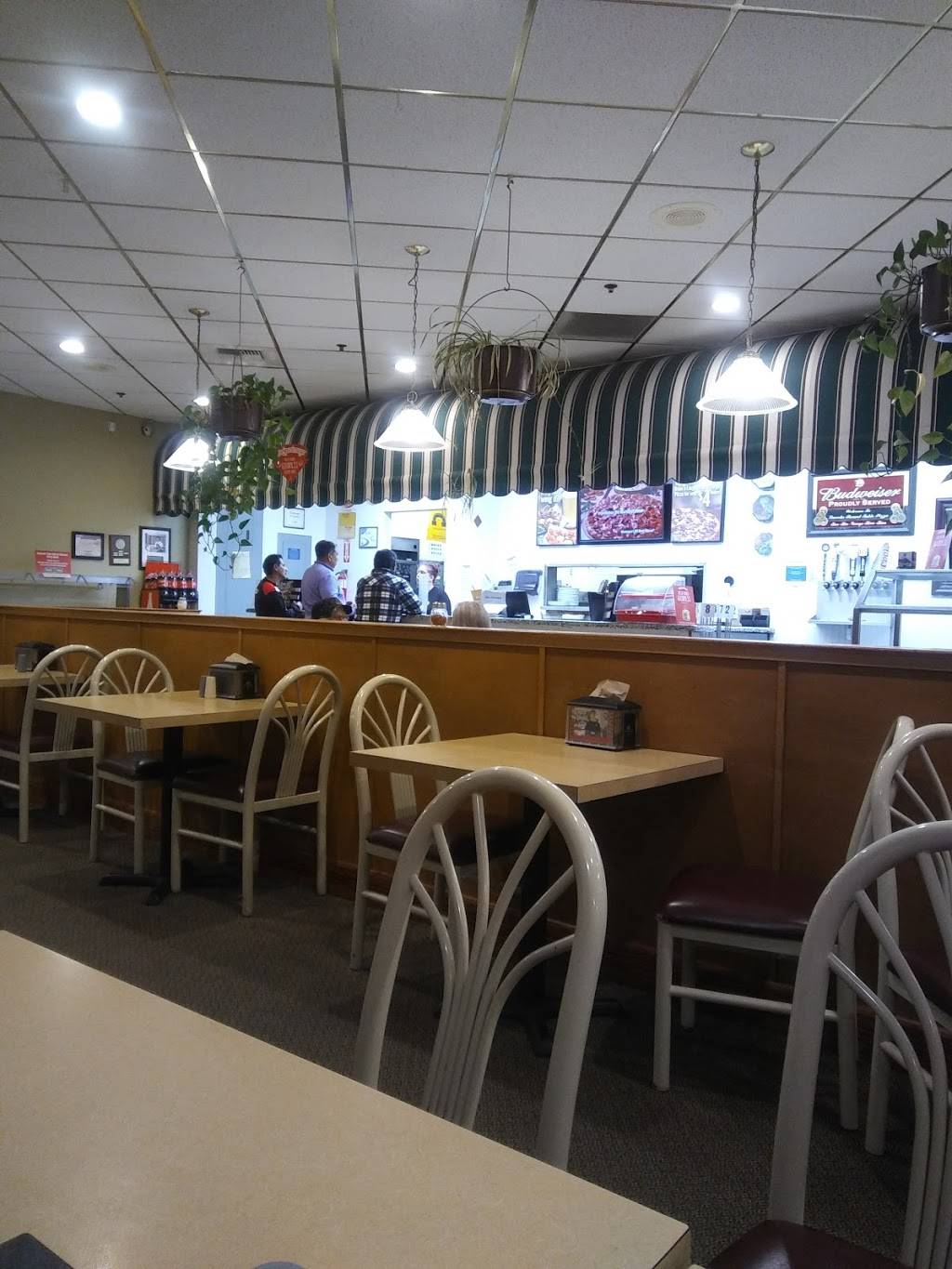 Round Table Pizza | meal delivery | 375 Old Hwy 65, Lincoln, CA 95648, USA | 9164080447 OR +1 916-408-0447