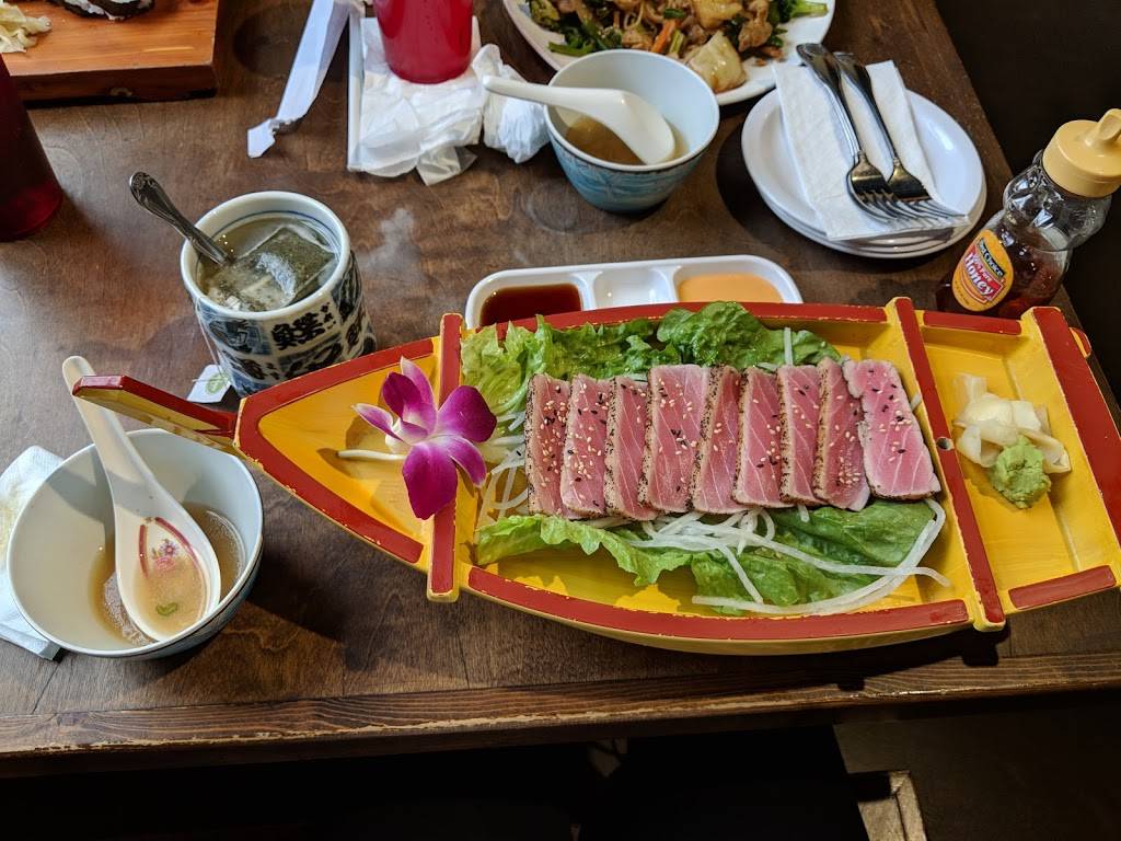 Avocado California Roll & Sushi | restaurant | 305 FM1382 #422, Cedar Hill, TX 75104, USA | 9722918392 OR +1 972-291-8392